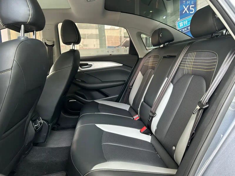 Roewe i6-max