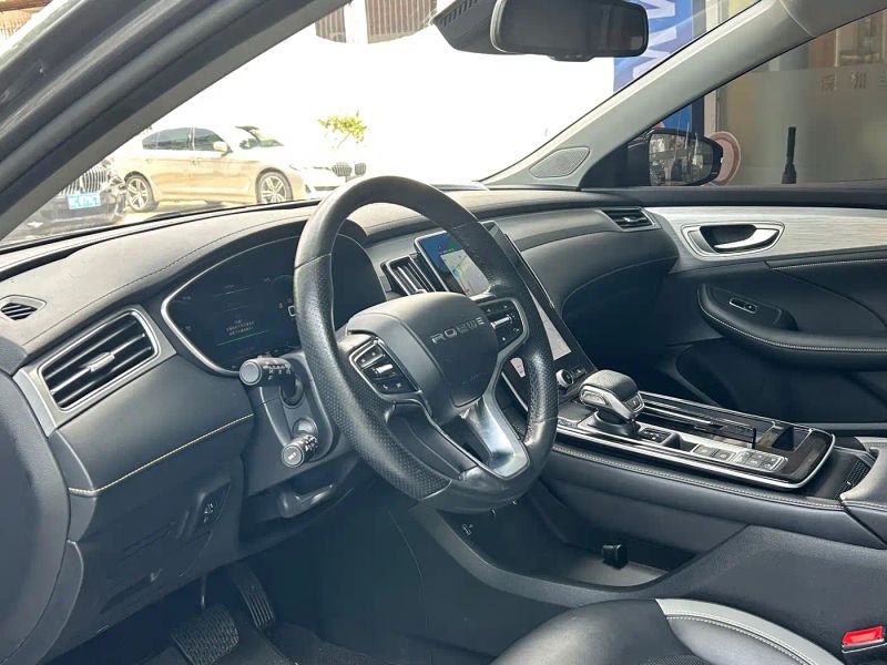 Roewe i6-max