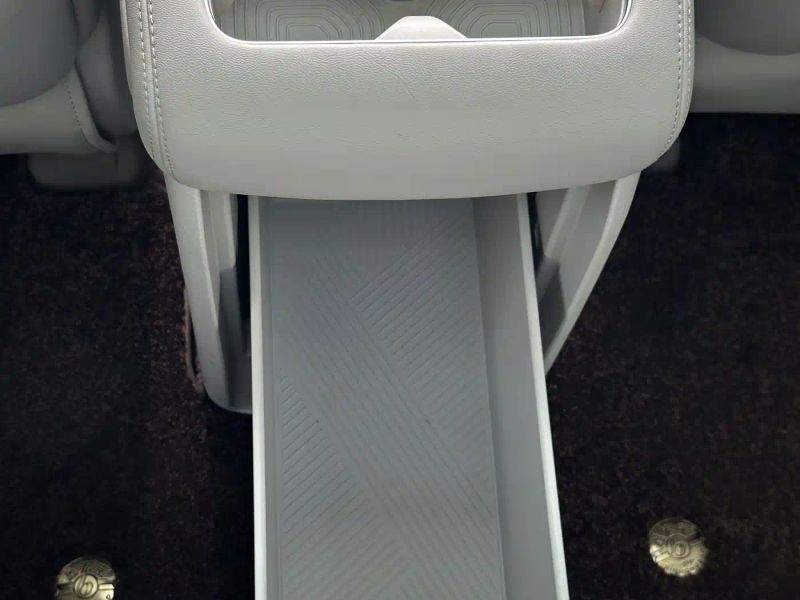 Roewe imax8