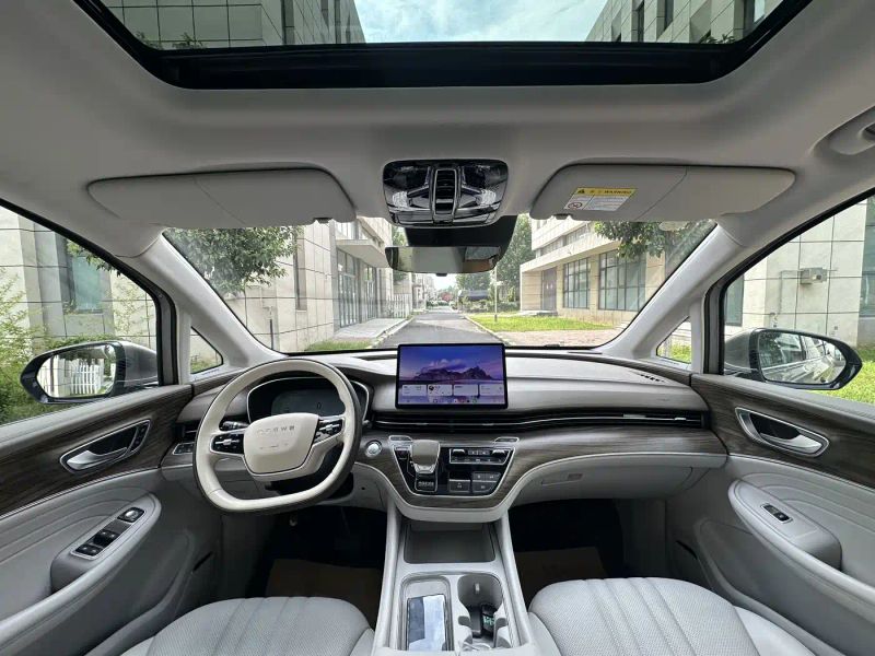 Roewe imax8