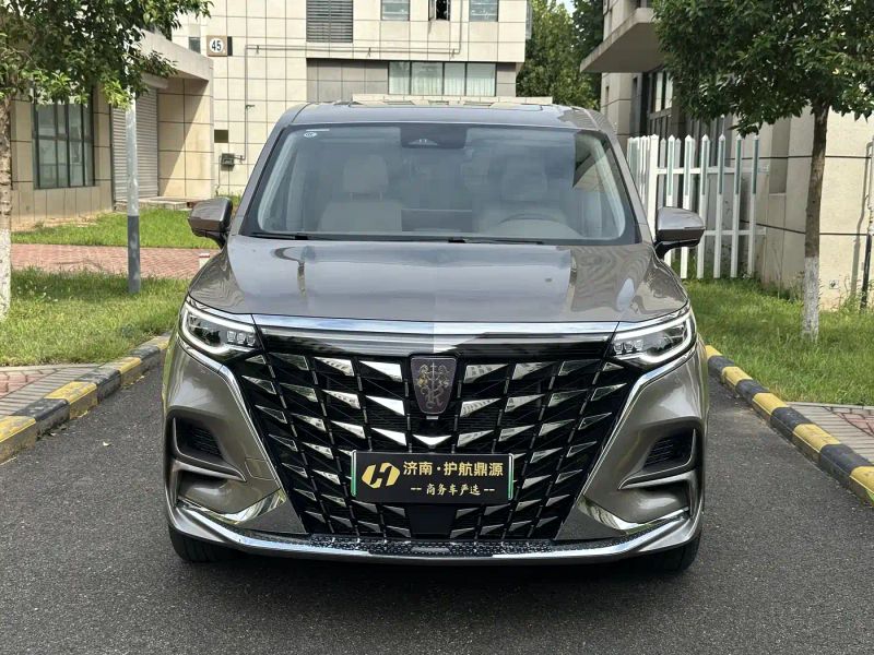 Roewe imax8