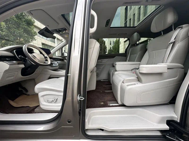 Roewe imax8