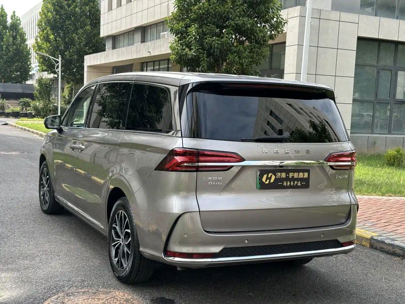 Roewe imax8