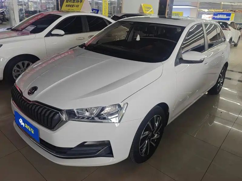kemike sedan