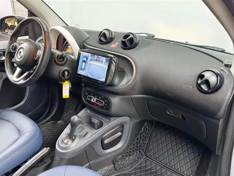 Smart microcar