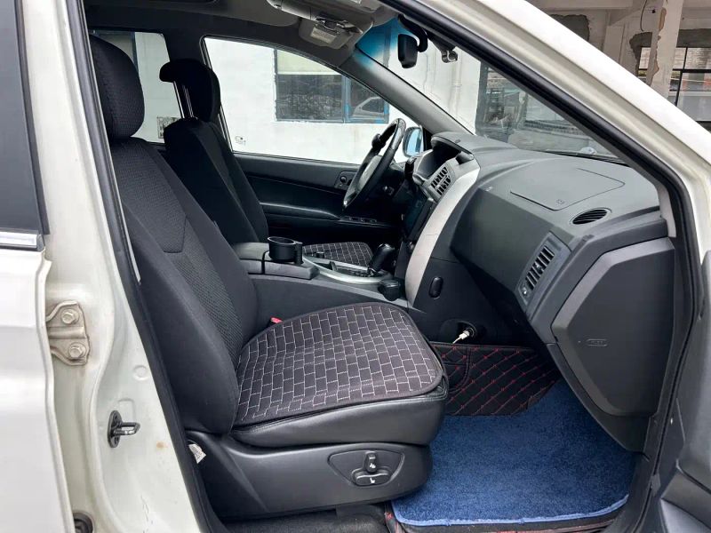 korando car