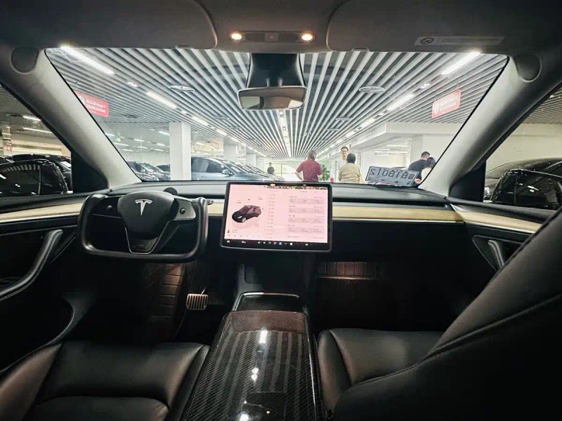 Tesla model-y
