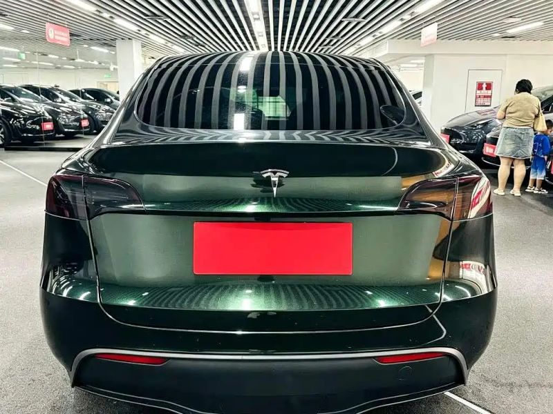 Tesla model-y