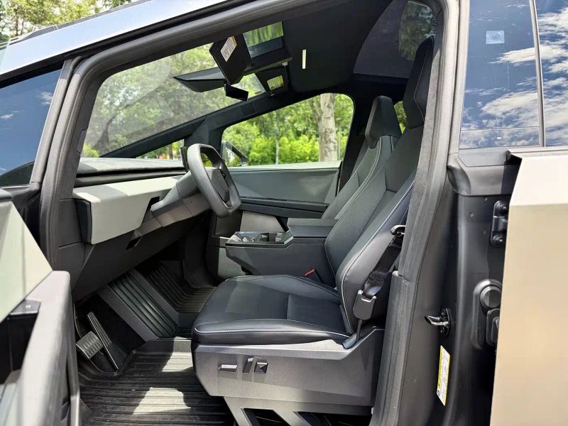 Tesla offroad-wagon
