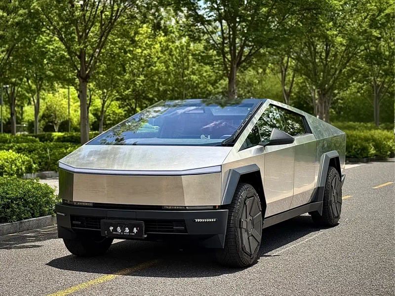 Tesla offroad-wagon