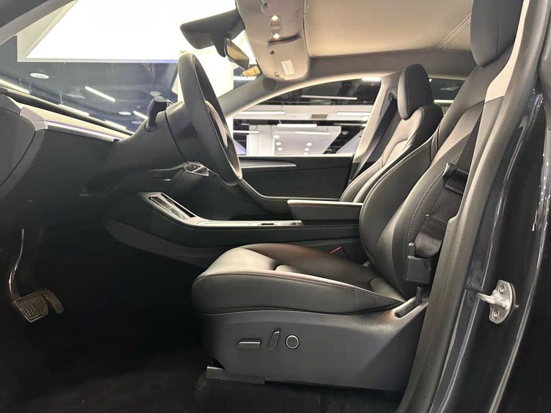 Tesla model-y