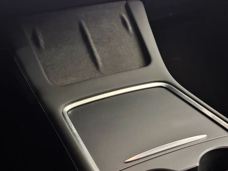 Tesla model-y