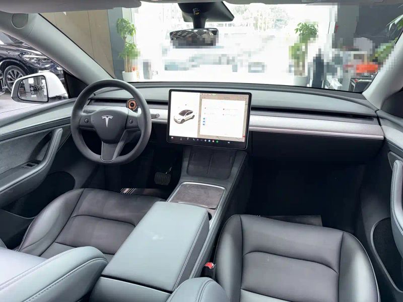 Tesla model-y