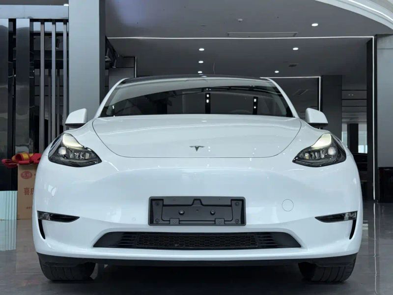 Tesla model-y