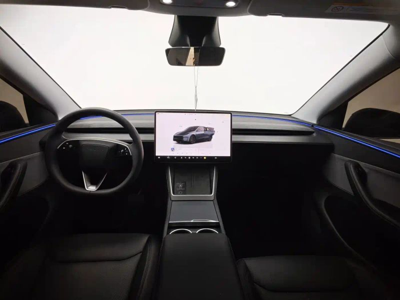 Tesla model-y
