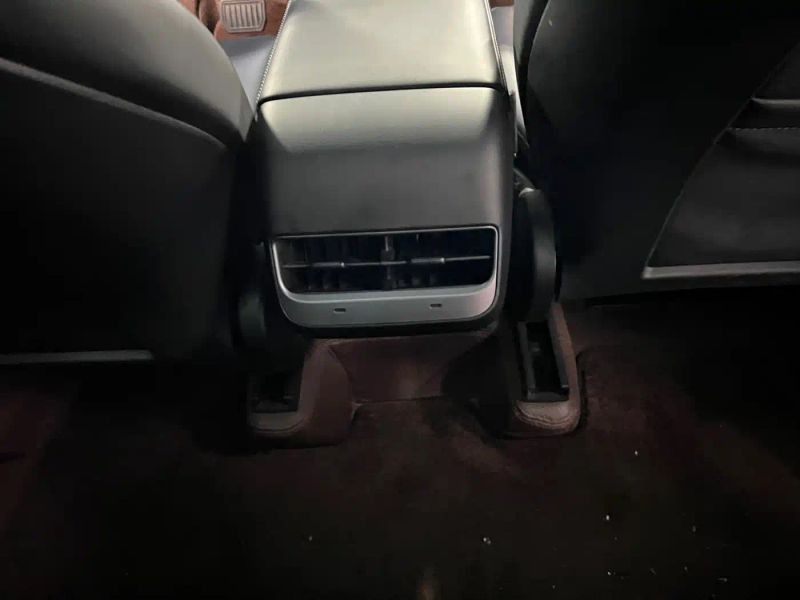Tesla model-y
