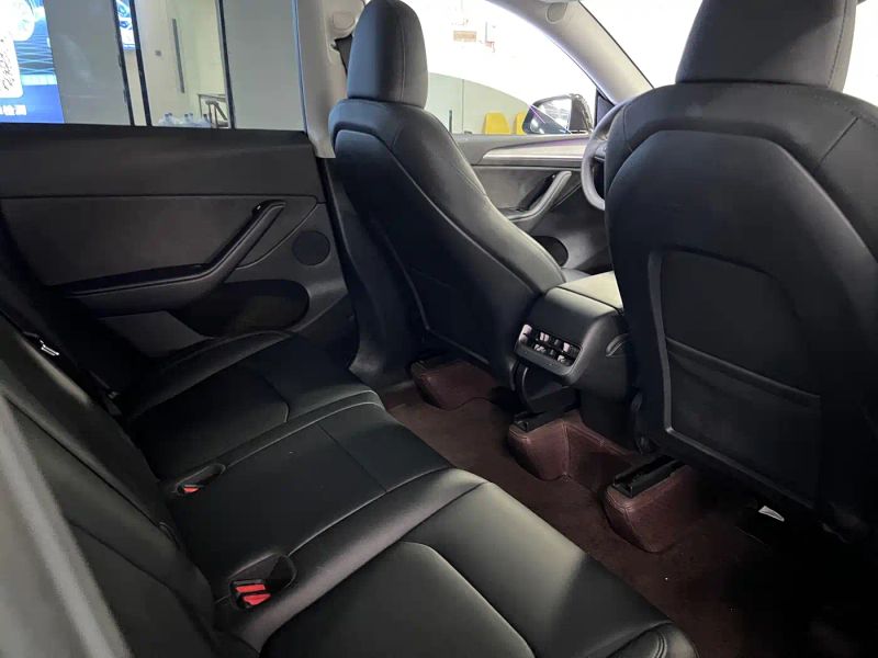 Tesla model-y