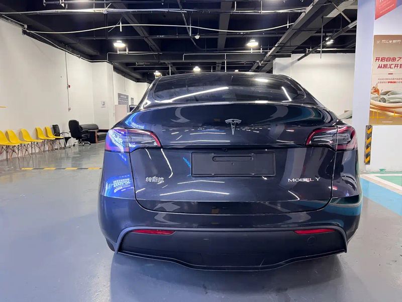 Tesla model-y