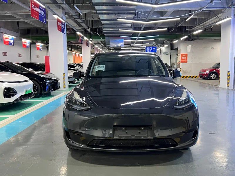 Tesla model-y