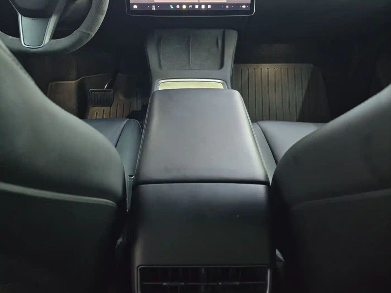 Tesla model-y