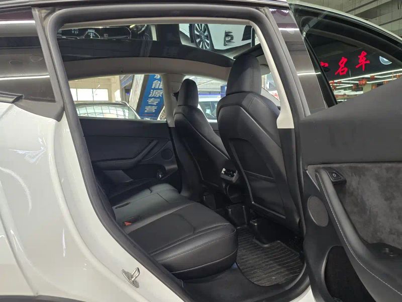 Tesla model-y