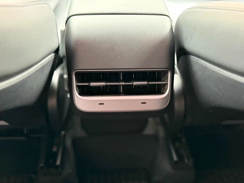 Tesla model-y