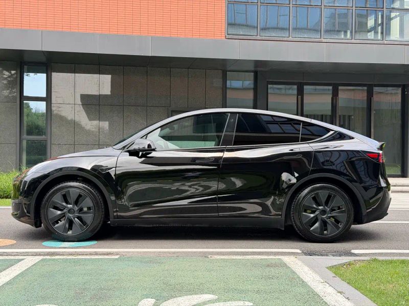 Tesla model-y
