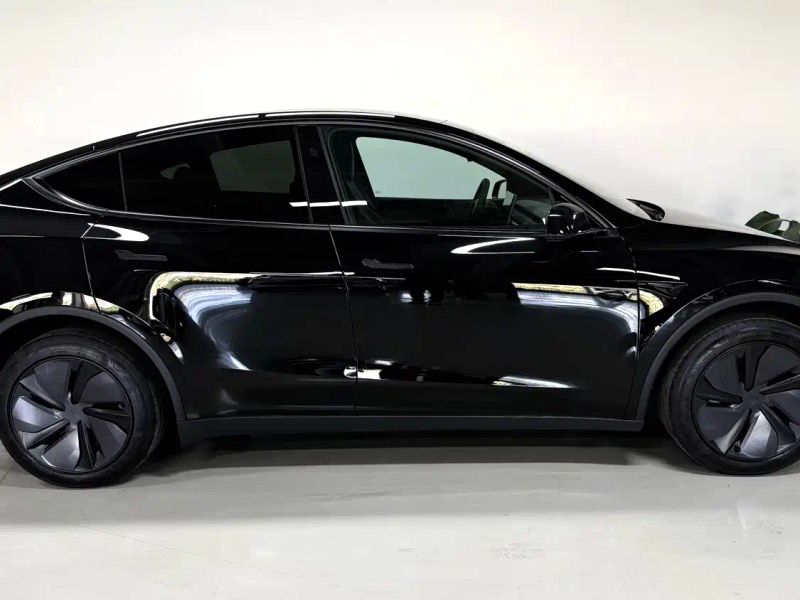 Tesla model-y