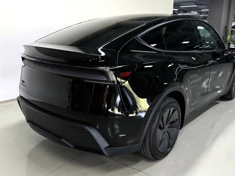 Tesla model-y