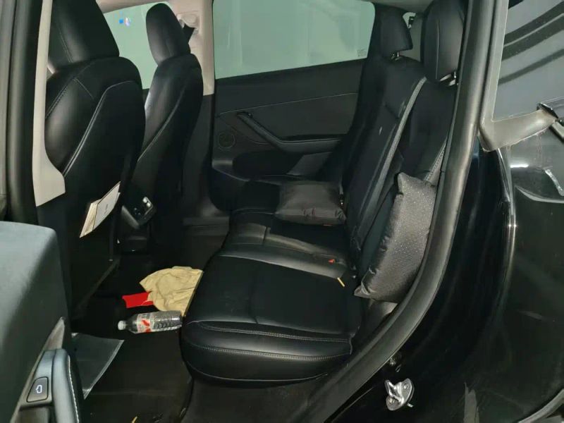 Tesla model-y
