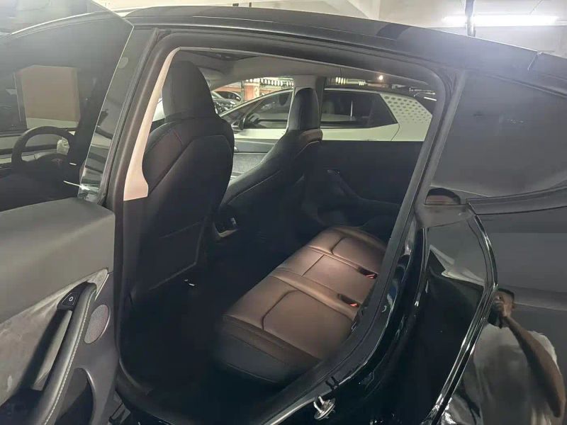 Tesla model-y