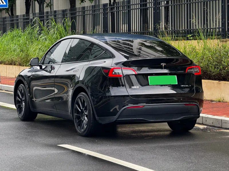 Tesla model-y
