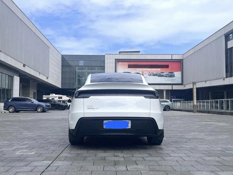 Tesla model-y