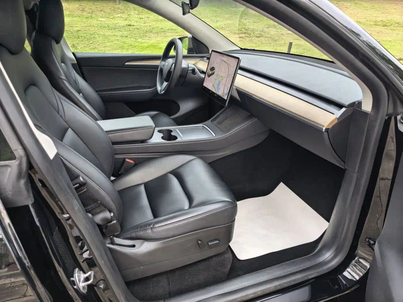 Tesla model-y