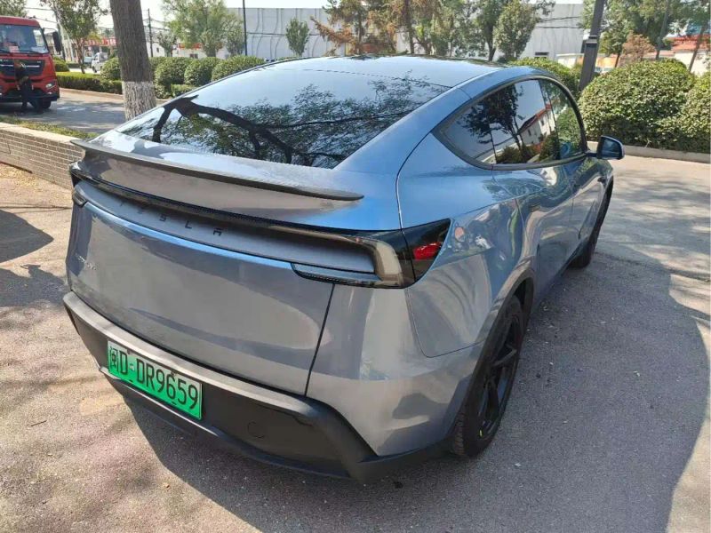 Tesla model-y