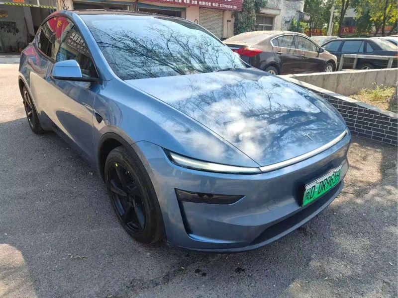 Tesla model-y