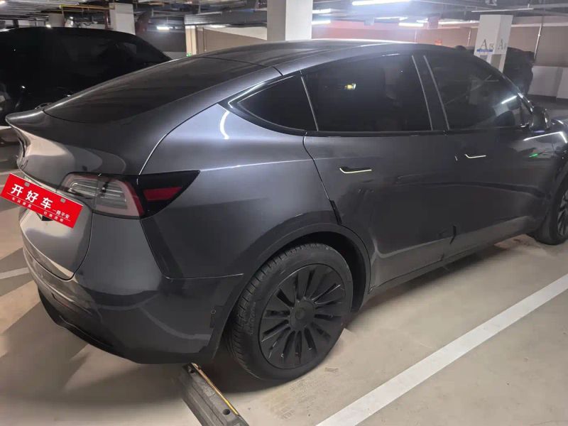 Tesla model-y