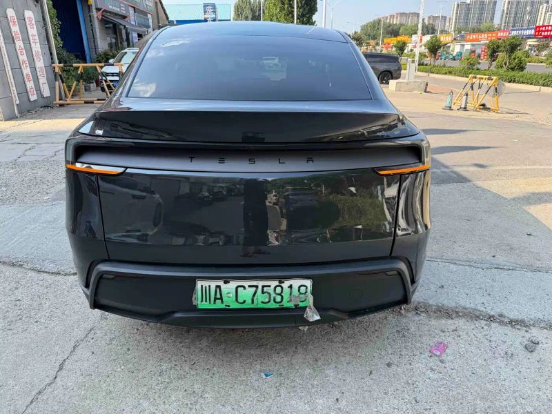 Tesla model-y