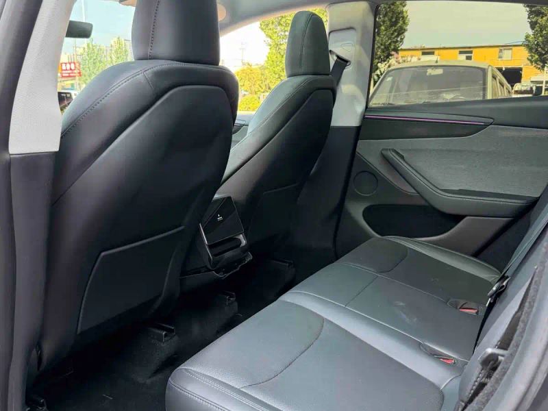 Tesla model-y