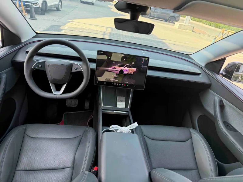 Tesla model-y