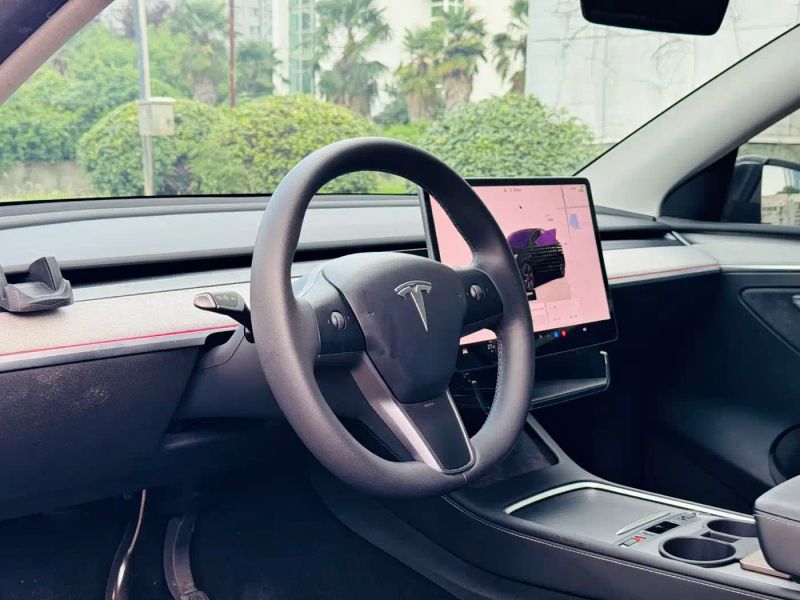 Tesla model-y