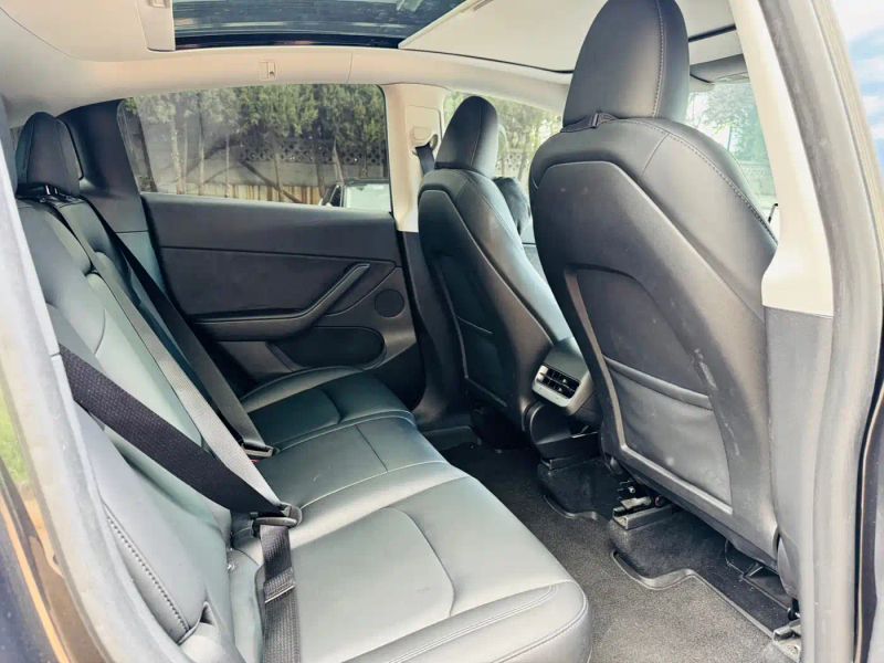 Tesla model-y