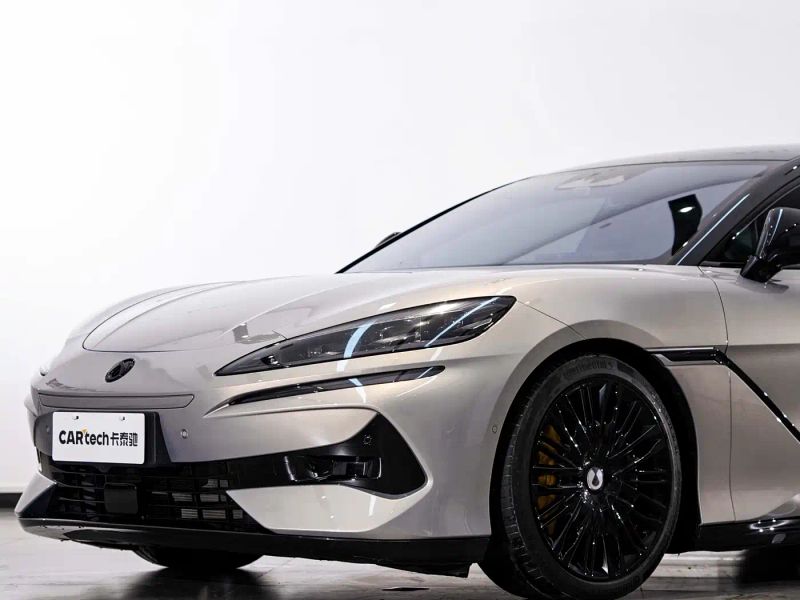 Denza z9gt