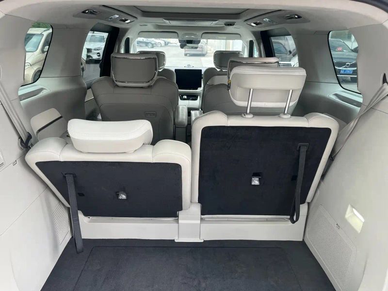 Volvo em90