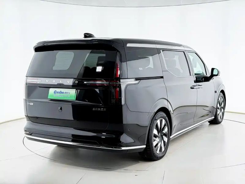 Volvo em90
