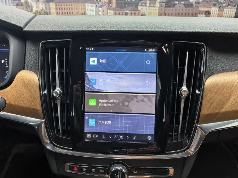Volvo S90