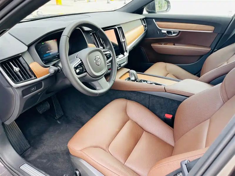 Volvo S90