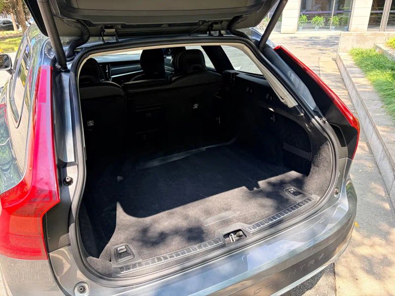 Volvo V90