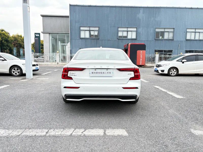 Volvo S60