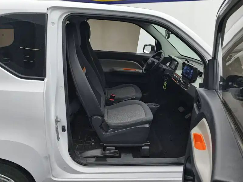 wuling miniev